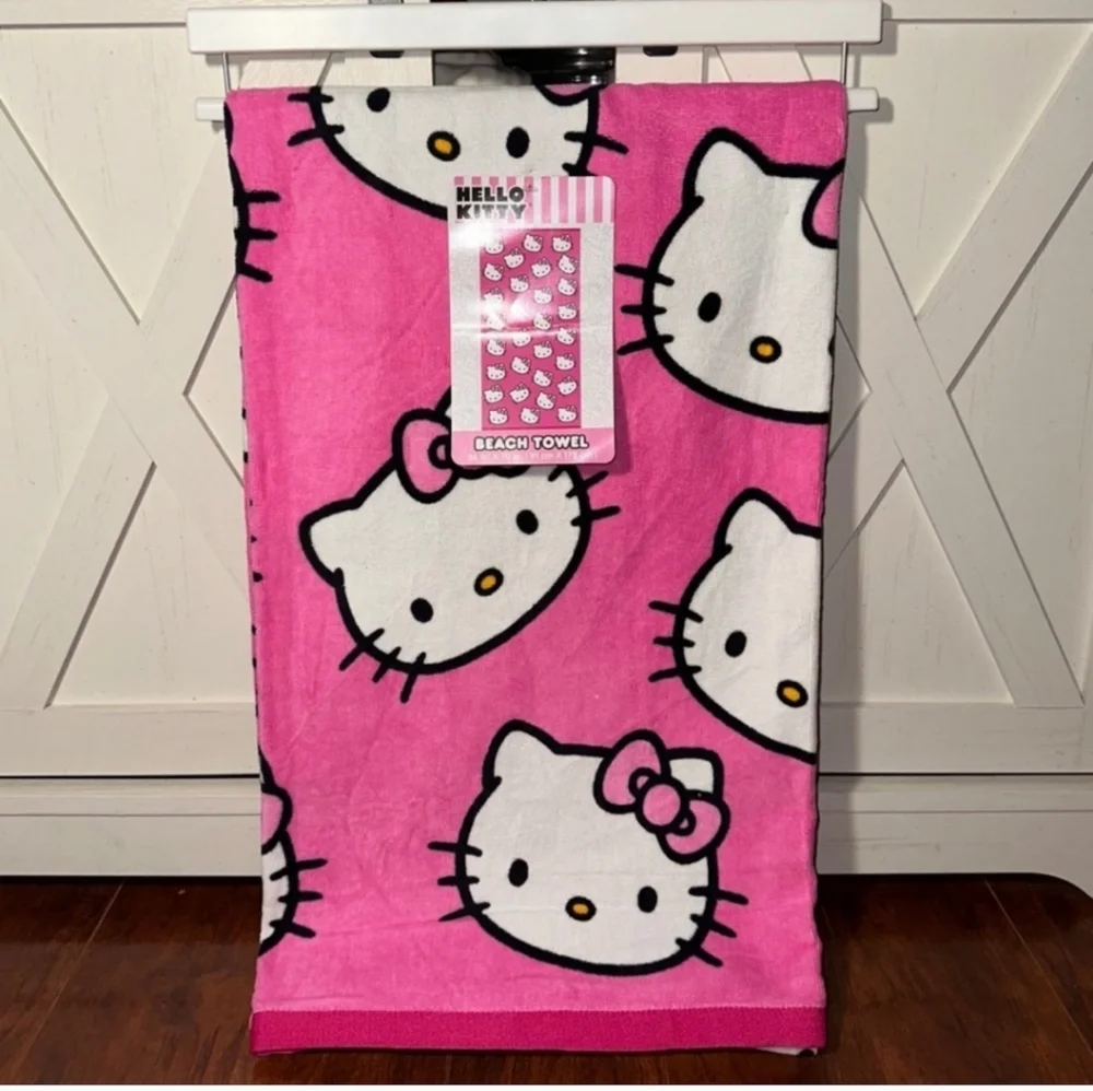 Hello Kitty beach towel